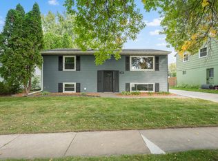 1546 5th Ave SW, Rochester, MN 55902