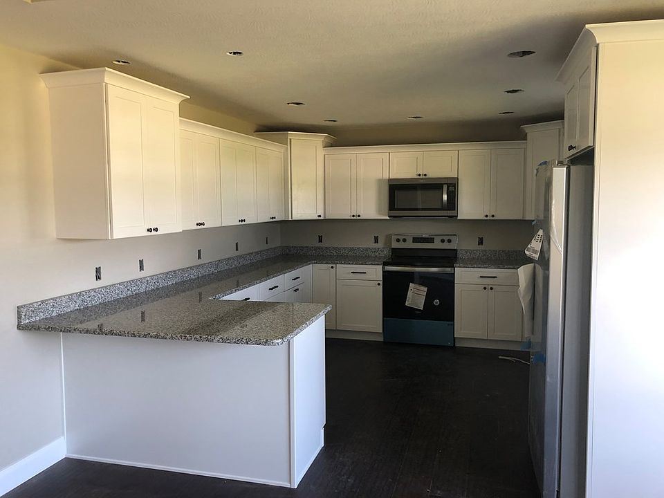 2nd image of 271 Tybee Ln