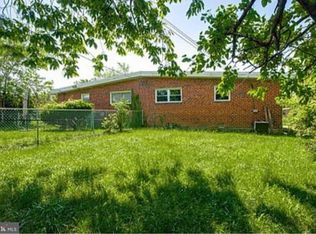 2444 Forest Green Rd, Baltimore, MD 21209