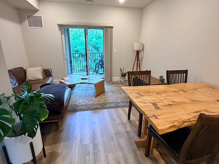 26 Excelsior Spring Ave — Photo 4