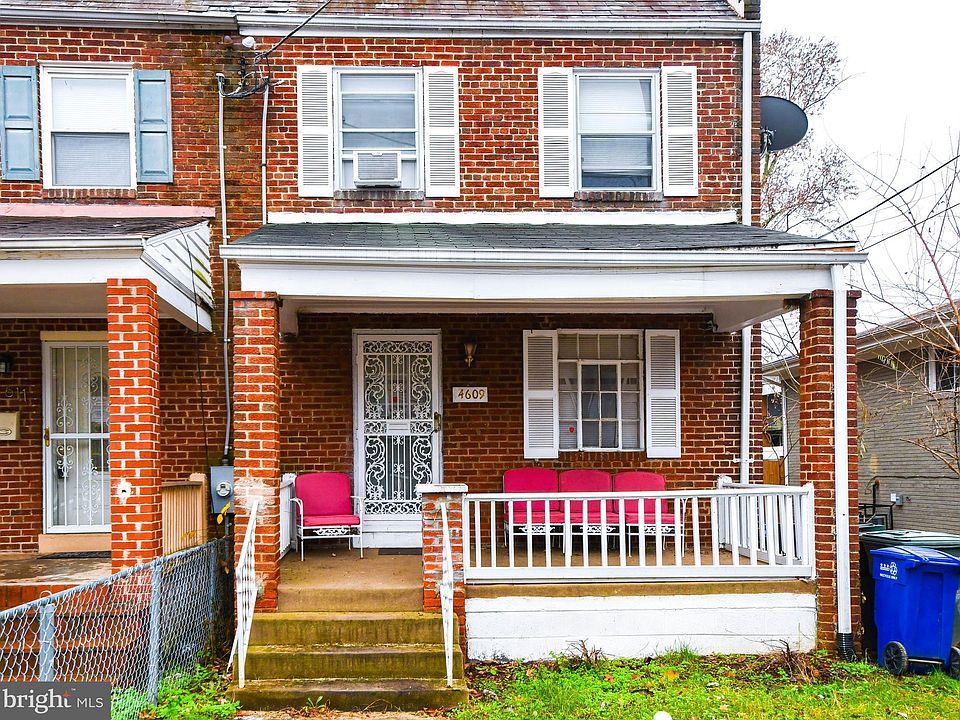 1st image of 4609 Clay St NE