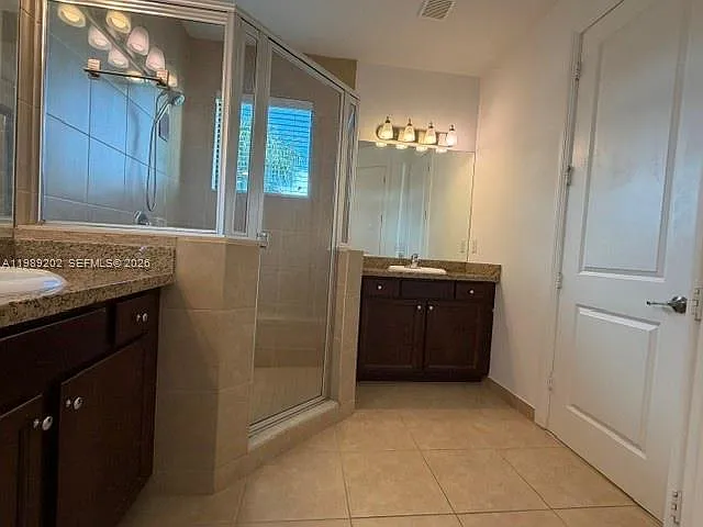 11524 SW 16th St — Photo 14