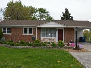 4713 Forman Rd, Saint Louis, MO 63123