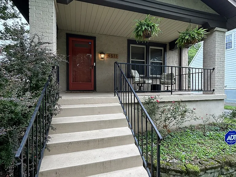Meridale Ave — Photo 2