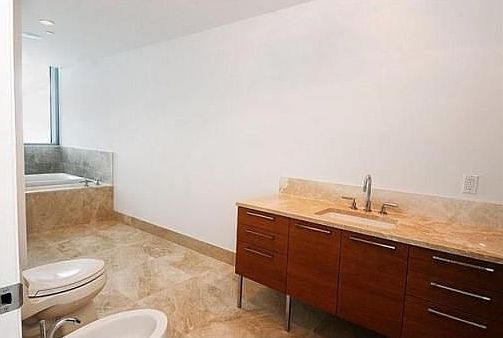 4th image of 17001 Collins Ave APT 4701
