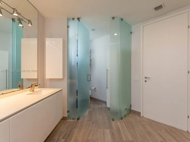 1300 Brickell Bay Dr #3804 — Photo 68