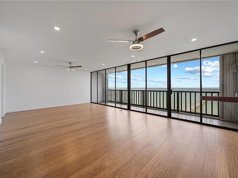 4334 Ocean Dr #605 — Photo 11