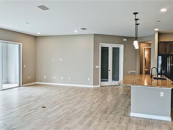 3rd image of 738 Alcove Dr