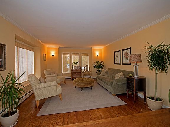 2nd image of 7 Westwood Ave