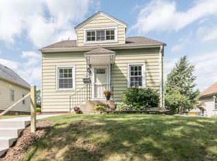 1627 S 59th St, West Allis, WI 53214