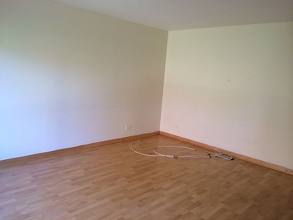 3rd image of 11 Tower Ct