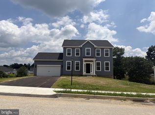 560 Ripple Dr #45, Hanover, PA 17331