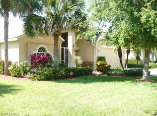 9243 Palm Island Cir #E, North Fort Myers, FL 33903