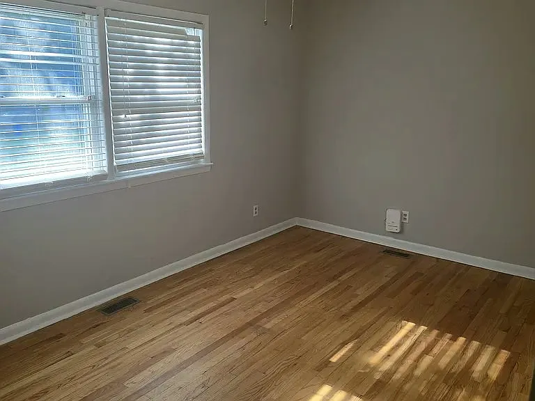 840 Durwood Drive — Photo 3