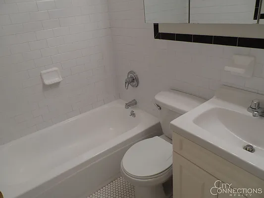 Rented by City Connections Realty | media 17