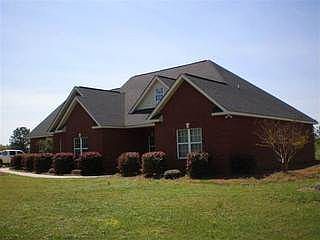 2nd image of 985 Giles Rd
