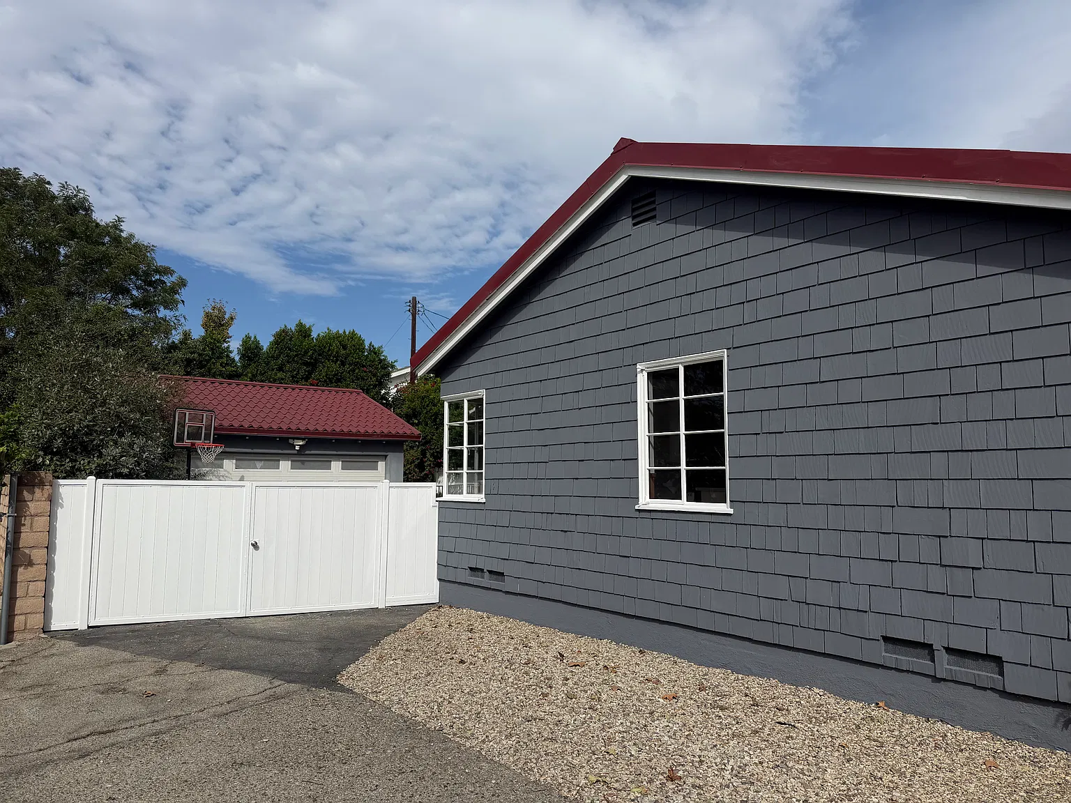 2 bed, 930 sqft, $4,000 — Photo 2