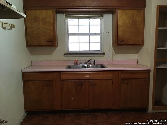 4th image of 6643 Monterey St
