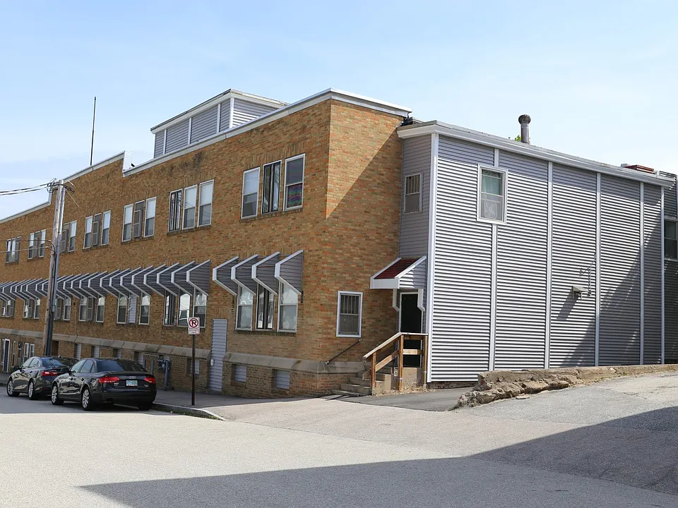 25 Laval Street Apartments