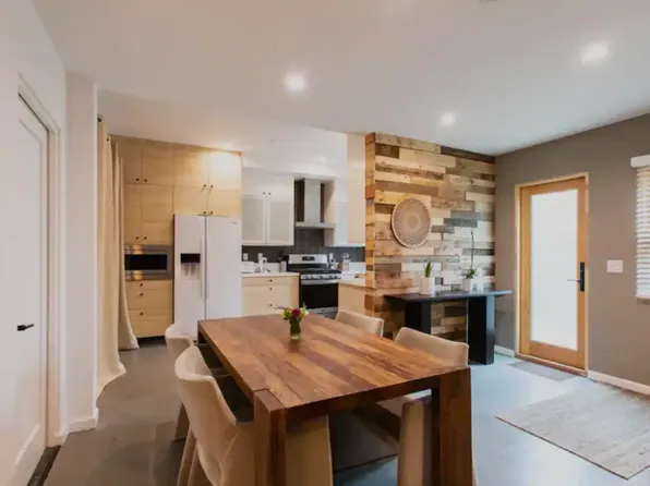 576 Hermes Ave #1, Encinitas, CA 92024