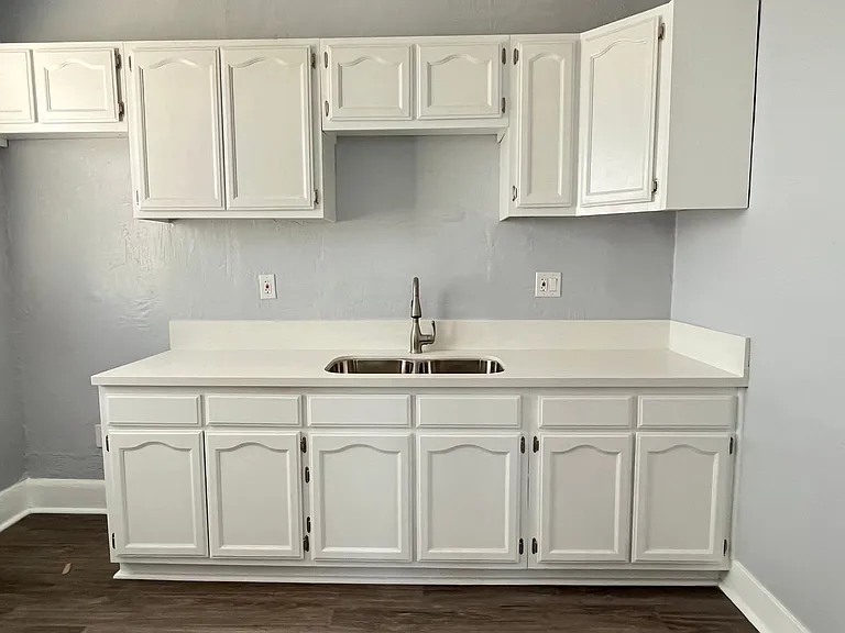 131 N Alvarado St — Photo 10