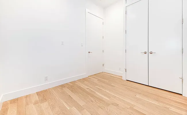 Rented by REAL New York | media 21