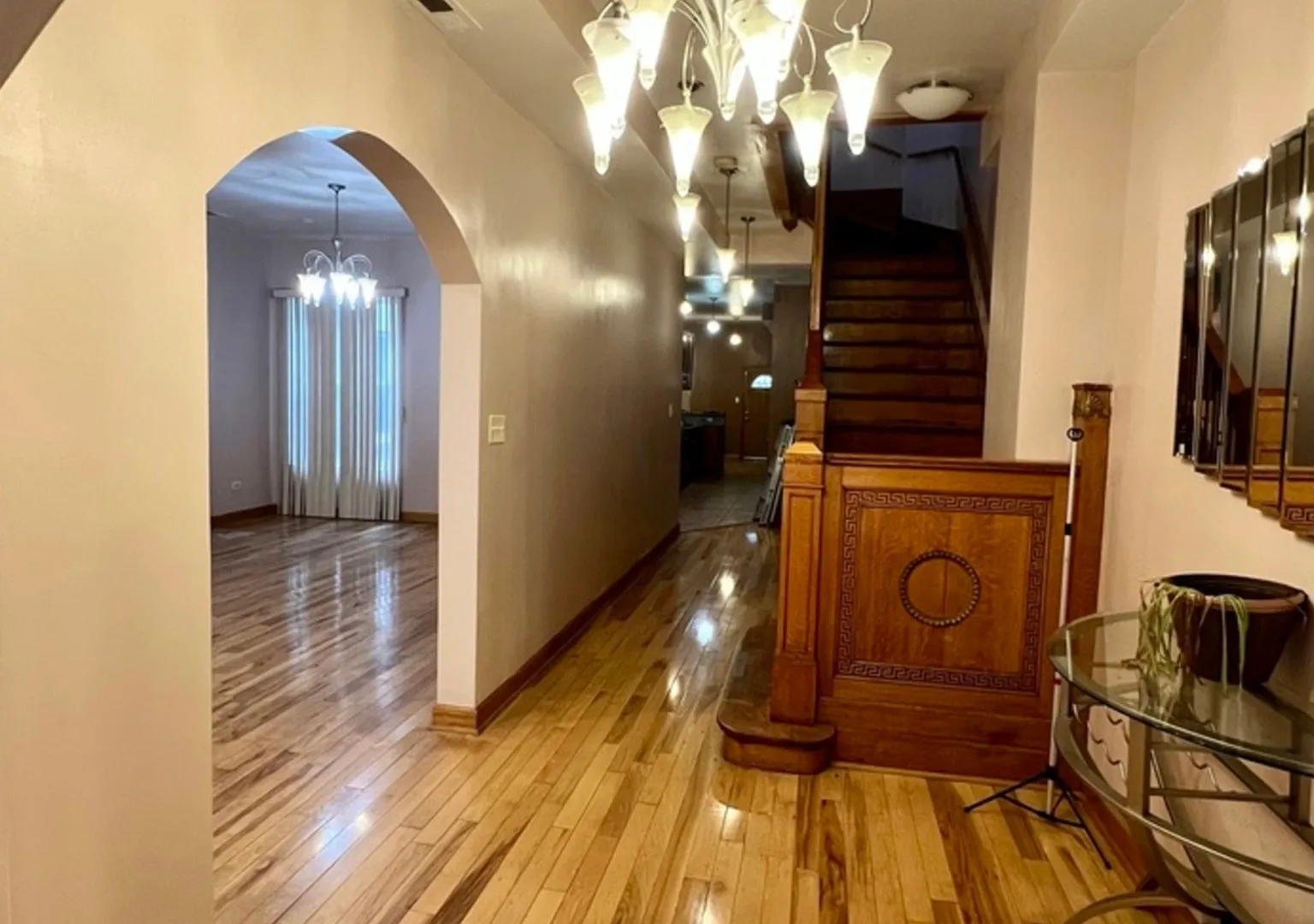 3 bed, 2.5 bath, 3192 sqft, $3,100 — Photo 2