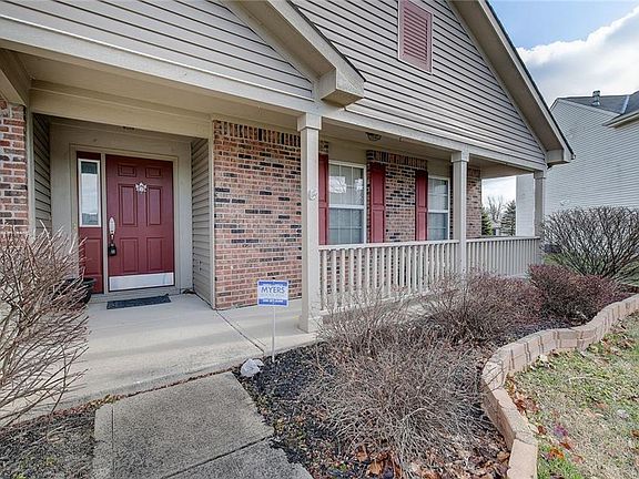 3rd image of 8236 Twin River Dr