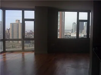 Rented by R New York