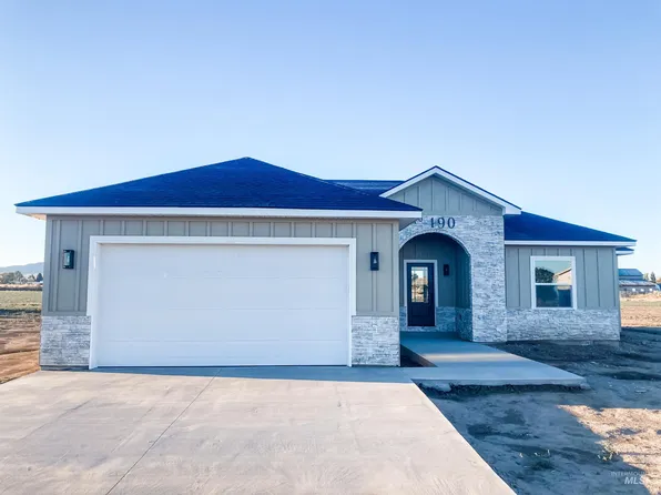 190 E Pioneer Dr, Oakley, ID 83346