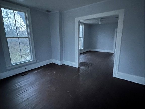 2nd image of 119 Neufer Ct