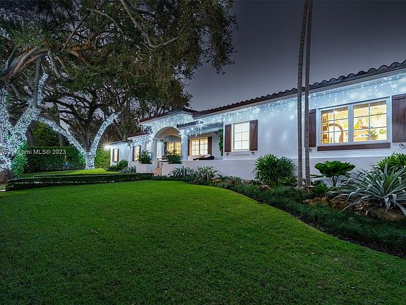 2nd image of 4405 Granada Blvd