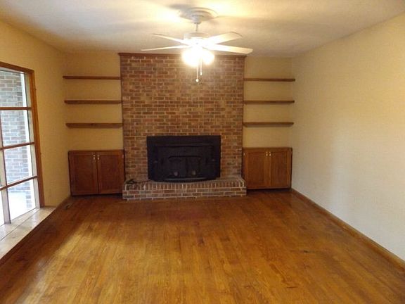 2nd image of 152 Williamson Dr