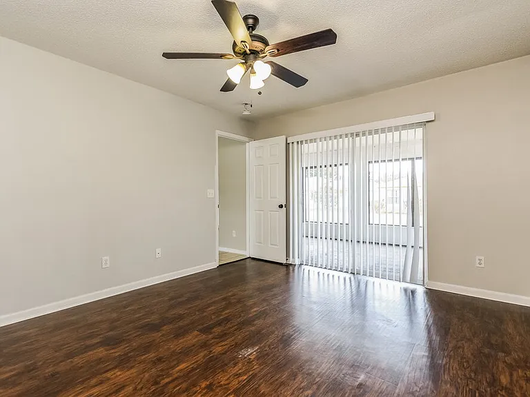 115 Pine Top Ln — Photo 11