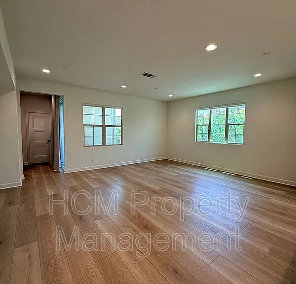 142 Lantana Dr — Photo 9