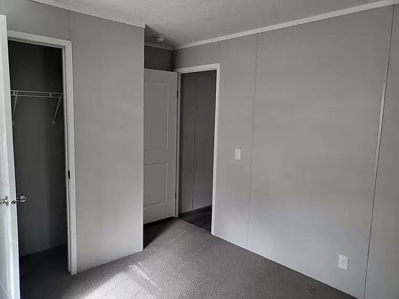 4th image of 2338 Dogwood St #36