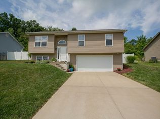 2341 Arkansas Dr, High Ridge, MO 63049