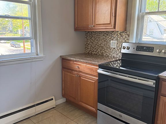 3rd image of 714 Drexel Ave APT B