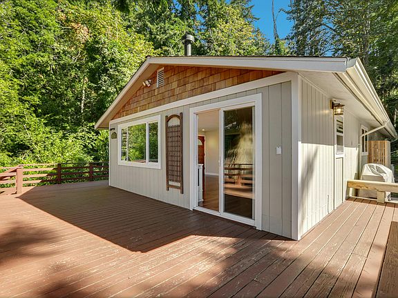 front deck with side entrance