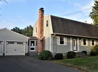 15 Jeanette Dr, Plainville, CT 06062