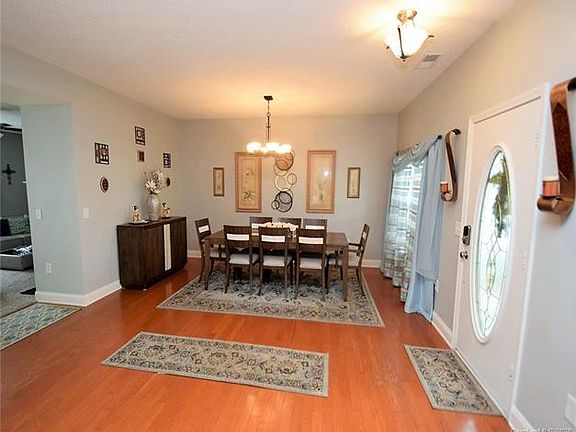 5th image of 7703 Brookwood Valley Ln