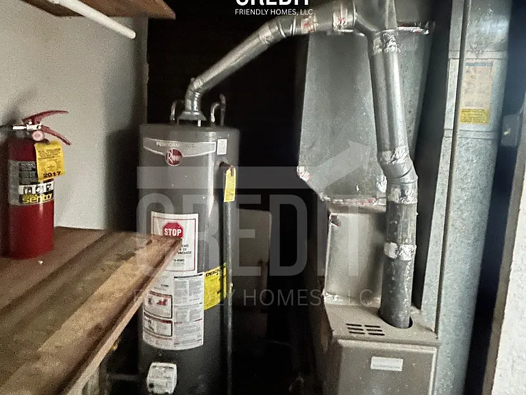 2032 Milan Ave — Photo 10