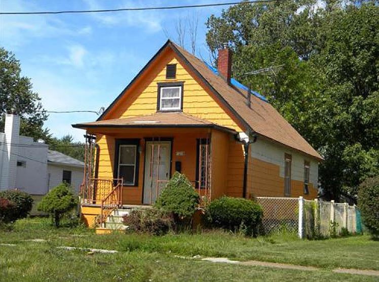 2nd image of 1316 W 21st St
