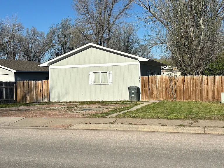 1002 Gurley Ave — Photo 14