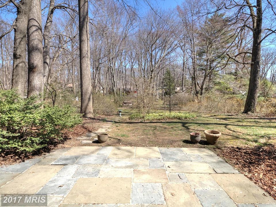 2nd image of 4225 Sleepy Hollow Rd