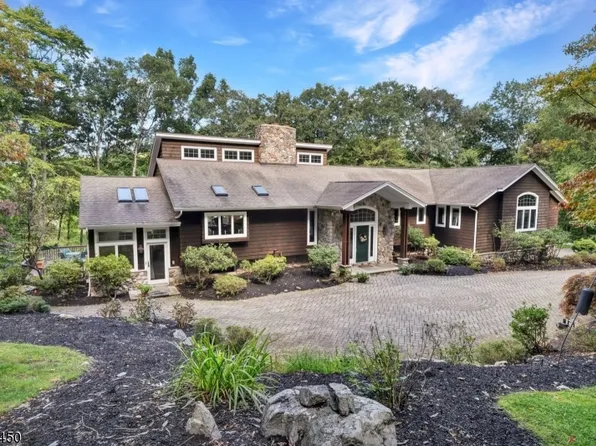 19 Twin Hills Dr, Boonton Twp., NJ 07005