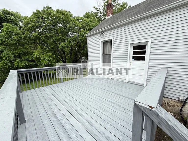 128 W 31st St — Photo 9