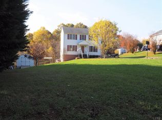 1448 Old Farm Rd, Lynchburg, VA 24503