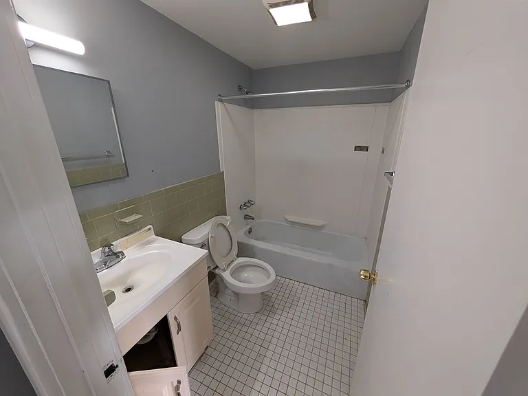 285 Madison Ave #6 — Photo 2
