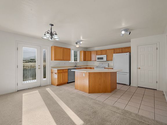 4th image of 1292 N Cedarwood Rd